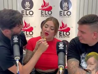 Entrevista contro elo podcast termina it una mamada y mucho sborra - sara bionda - elo picante