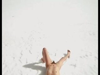 Candide kamera: alasti sisään the lumi